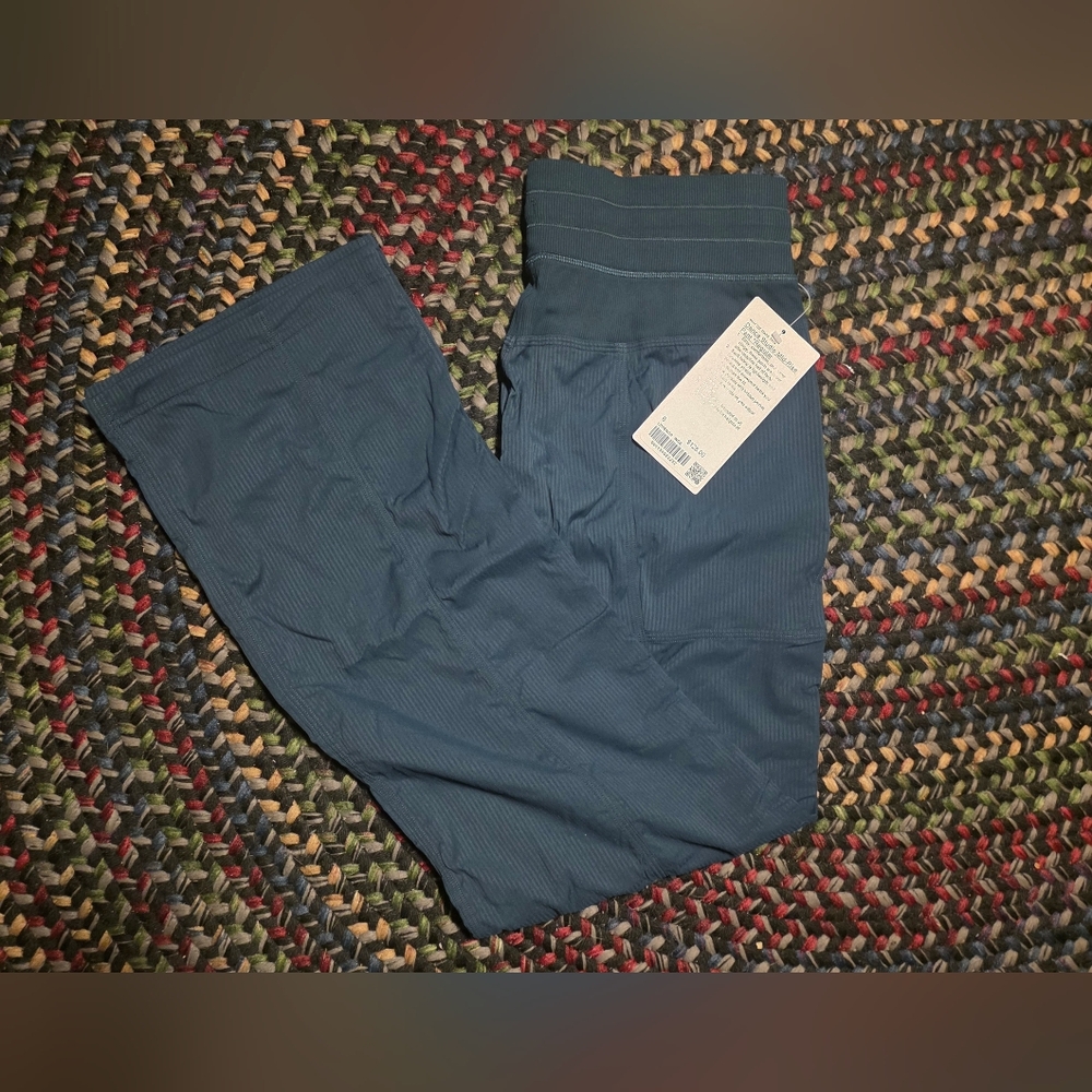 Lululemon Dance Studio Mid-Rise Pant *Regular Size 6 New Blue